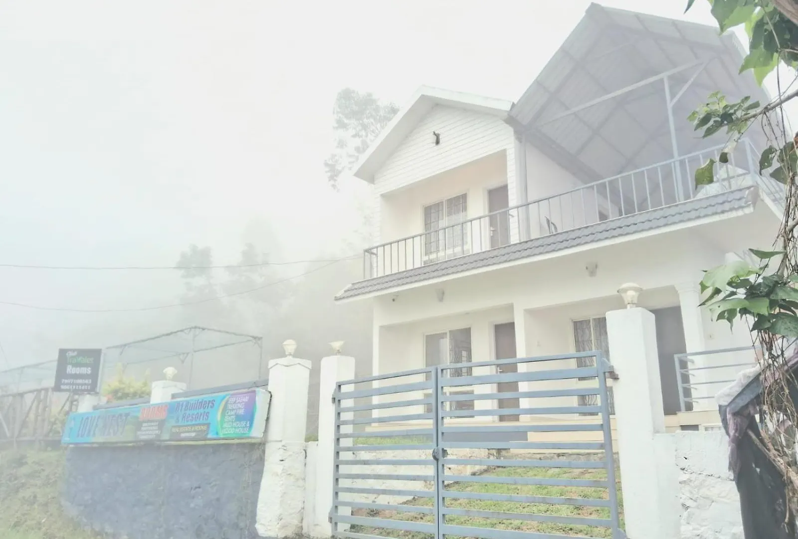 Couette-café Clubtravalet - Lovenest Kanthalloor Inde